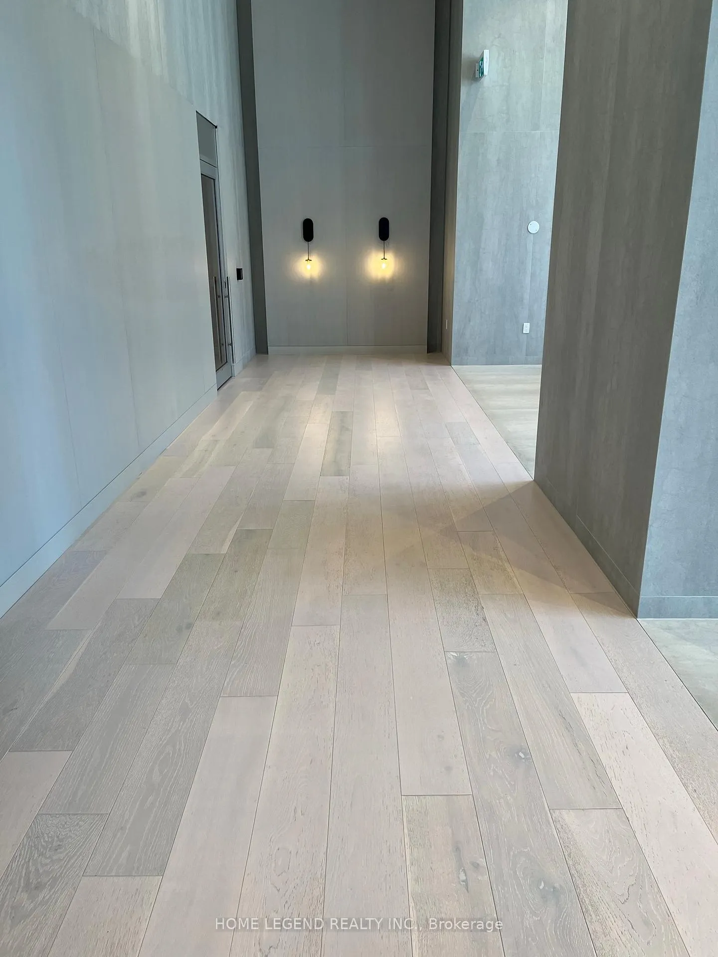 Photo 6 of Unit 2702, 55 Cooper Street, Toronto, Waterfront Communities — HOMEH