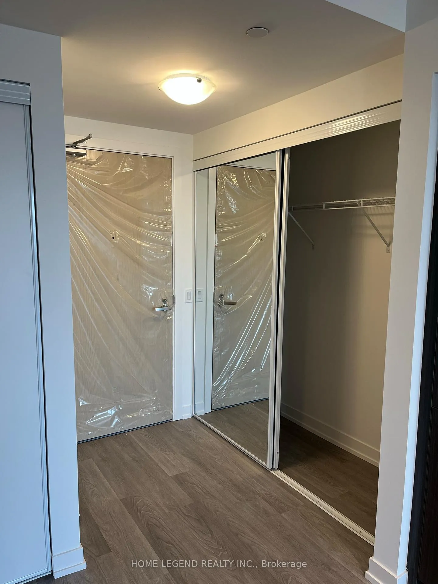 Photo 7 of Unit 2702, 55 Cooper Street, Toronto, Waterfront Communities — HOMEH