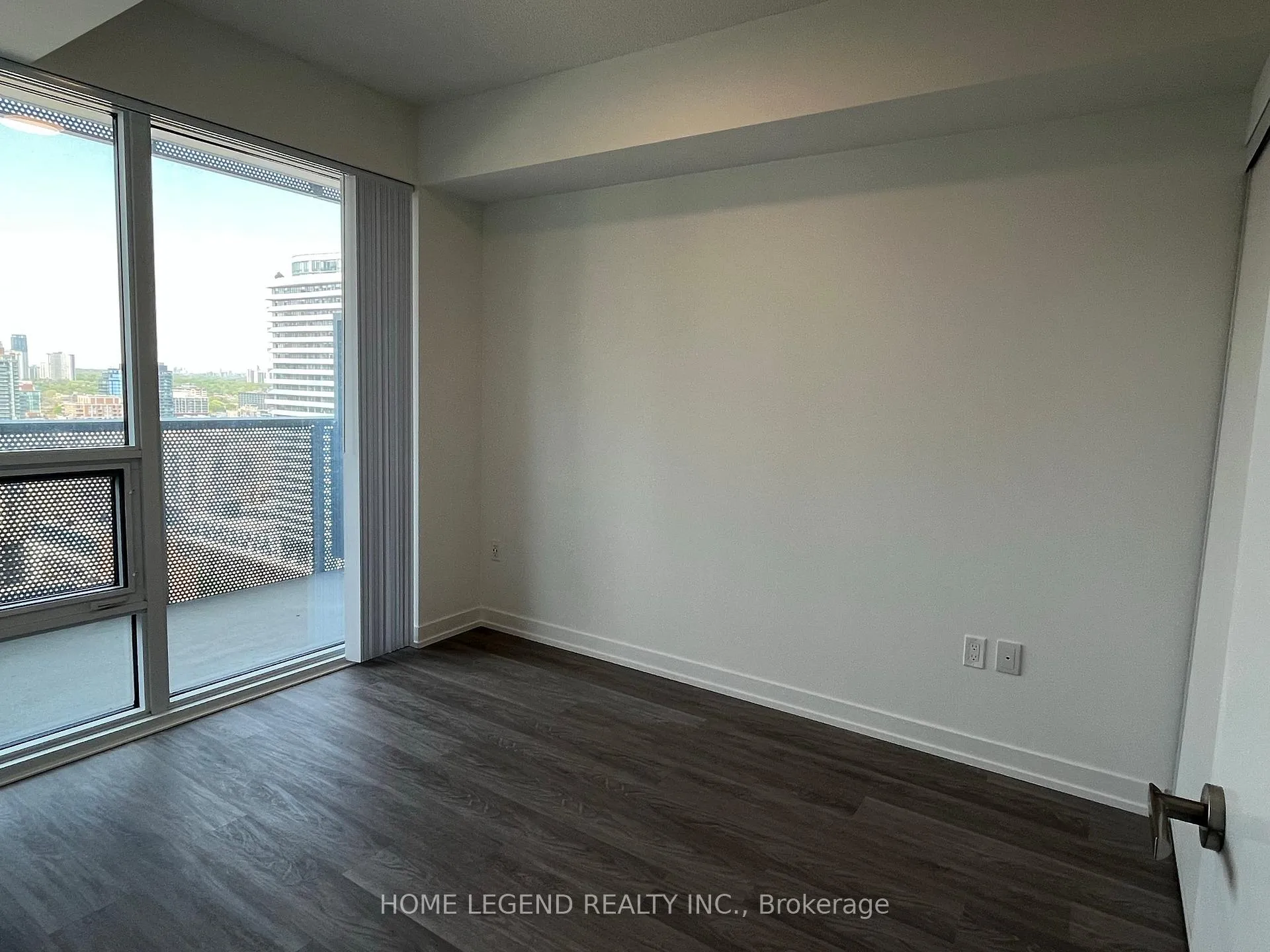 Photo 12 of Unit 2702, 55 Cooper Street, Toronto, Waterfront Communities — HOMEH