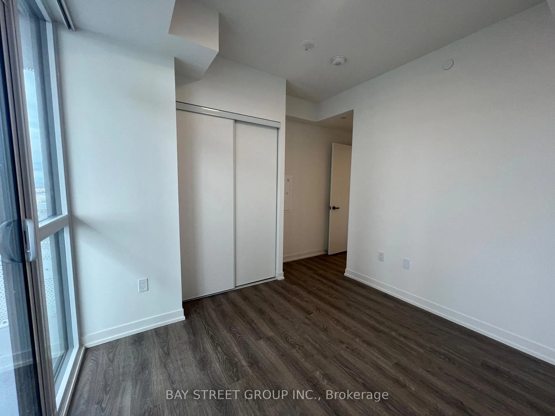 Photo 9 of Unit 2502, 8 Interchange Way, Vaughan, Vaughan Corporate Centre — HOMEH