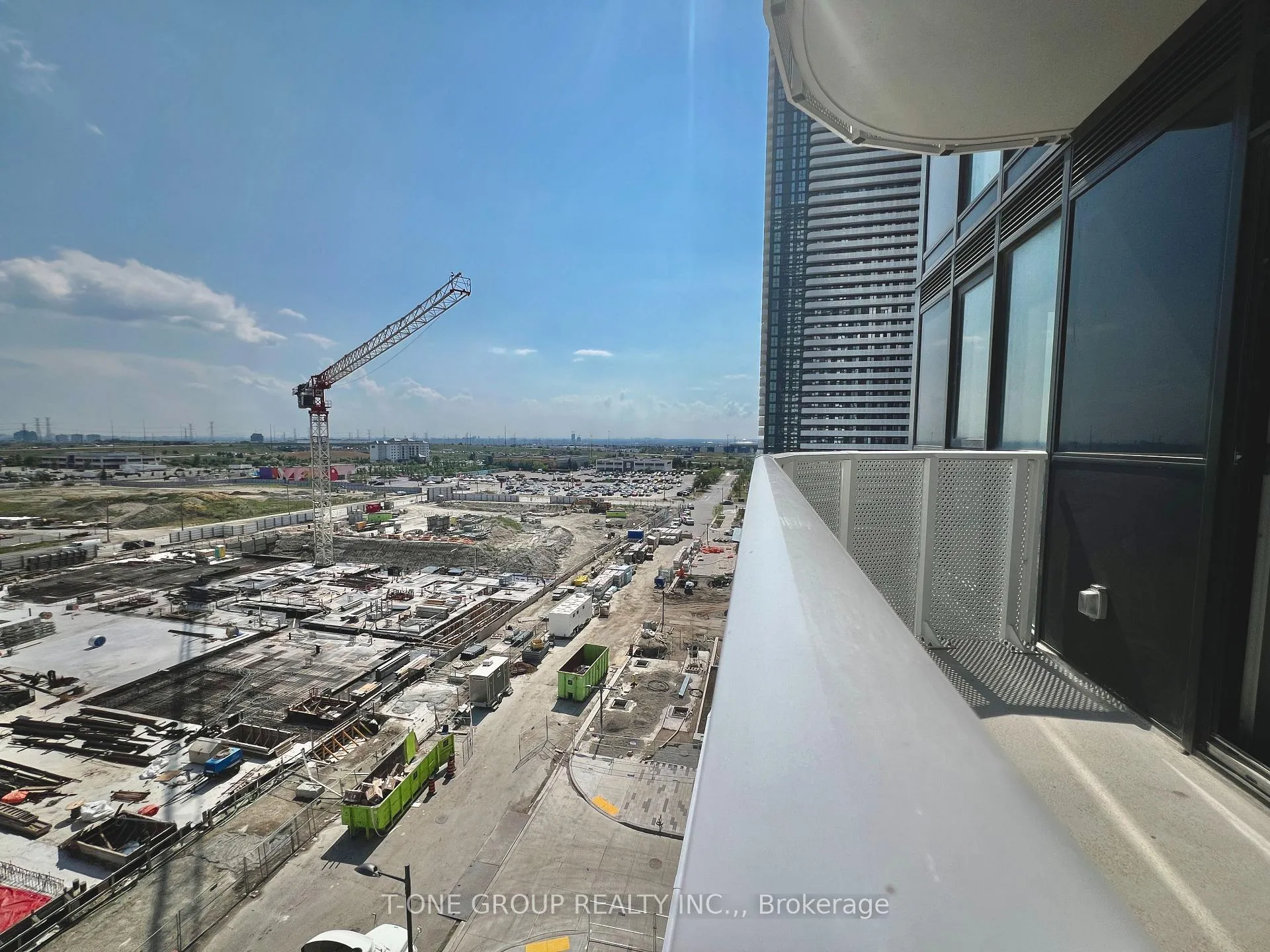 Photo 21 of Unit 812, 28 Interchange Way, Vaughan, Vaughan Corporate Centre — HOMEH