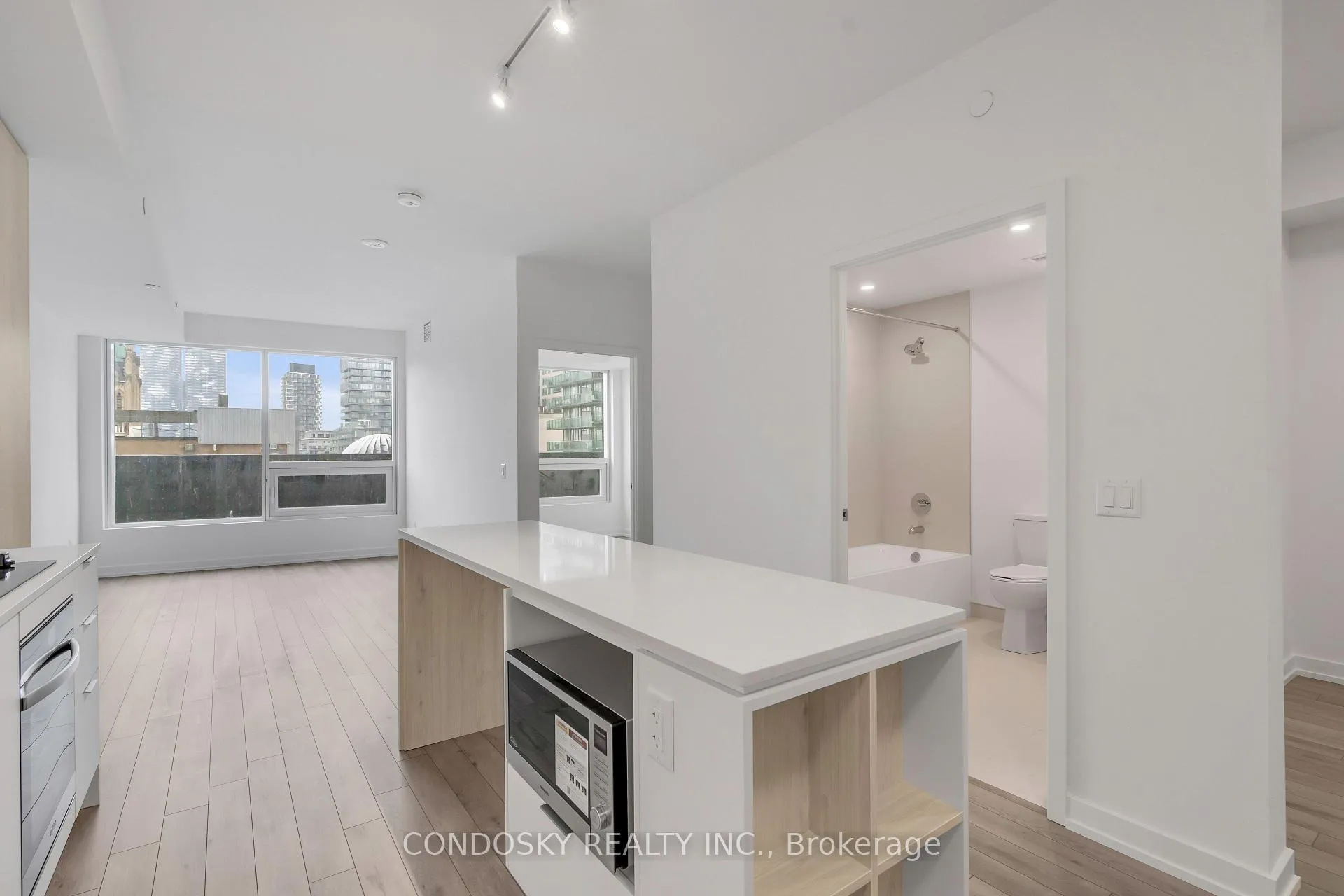Photo 16 of Unit 710, 89 Church Street, Toronto, Church-Yonge Corridor — HOMEH