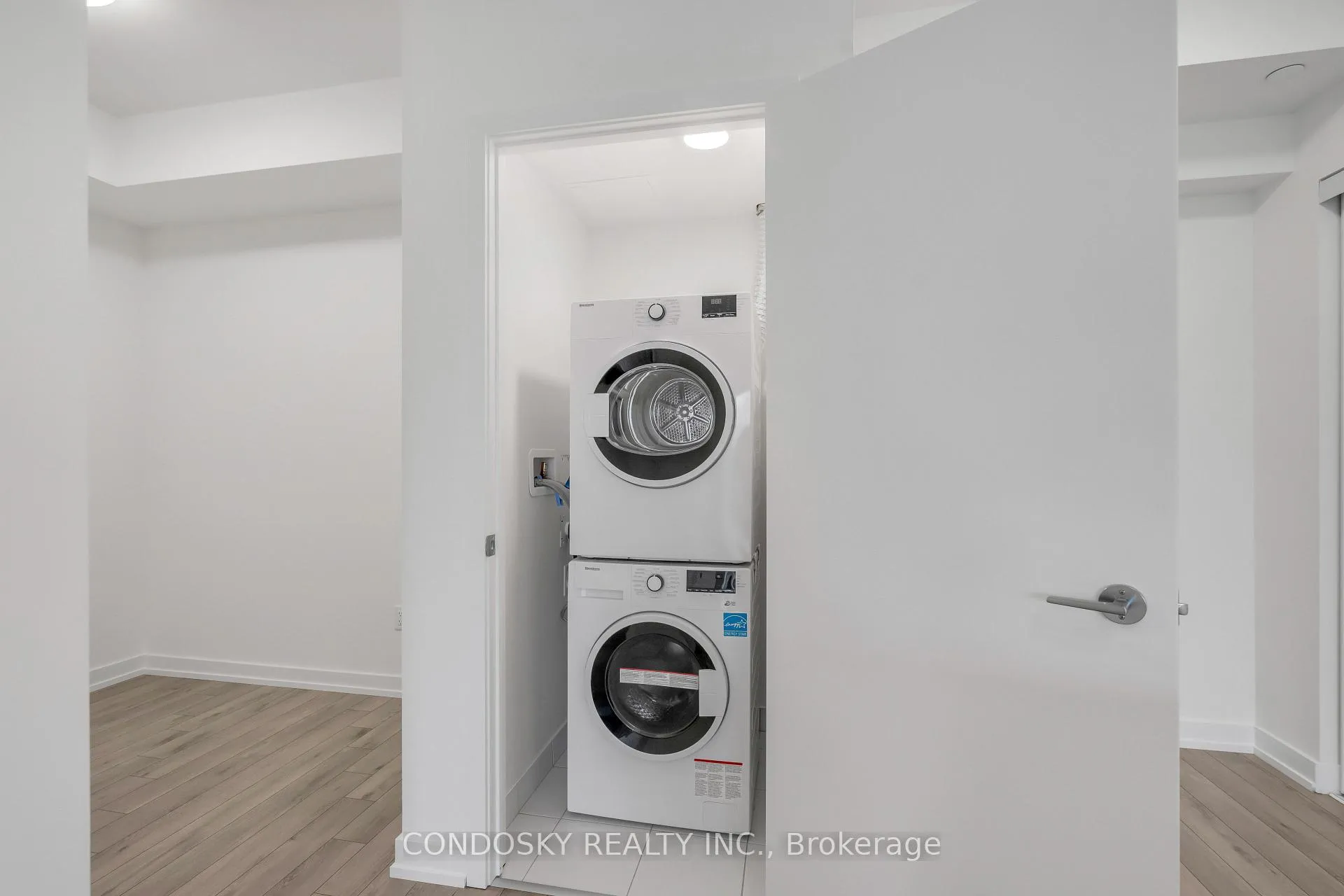 Photo 19 of Unit 710, 89 Church Street, Toronto, Church-Yonge Corridor — HOMEH