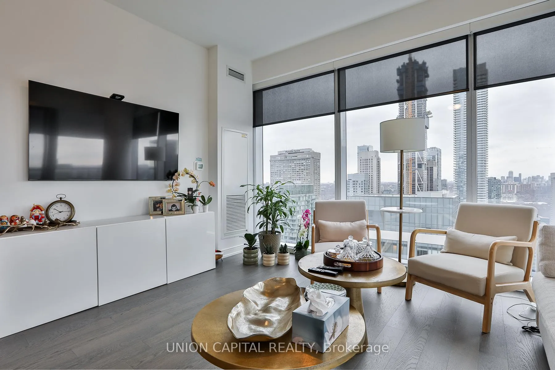 Photo 5 of Unit 4502, 3 Gloucester Street, Toronto, Church-Yonge Corridor — HOMEH