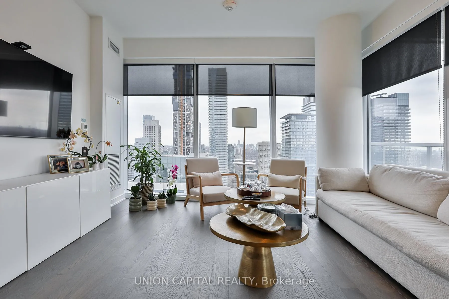 Photo 6 of Unit 4502, 3 Gloucester Street, Toronto, Church-Yonge Corridor — HOMEH
