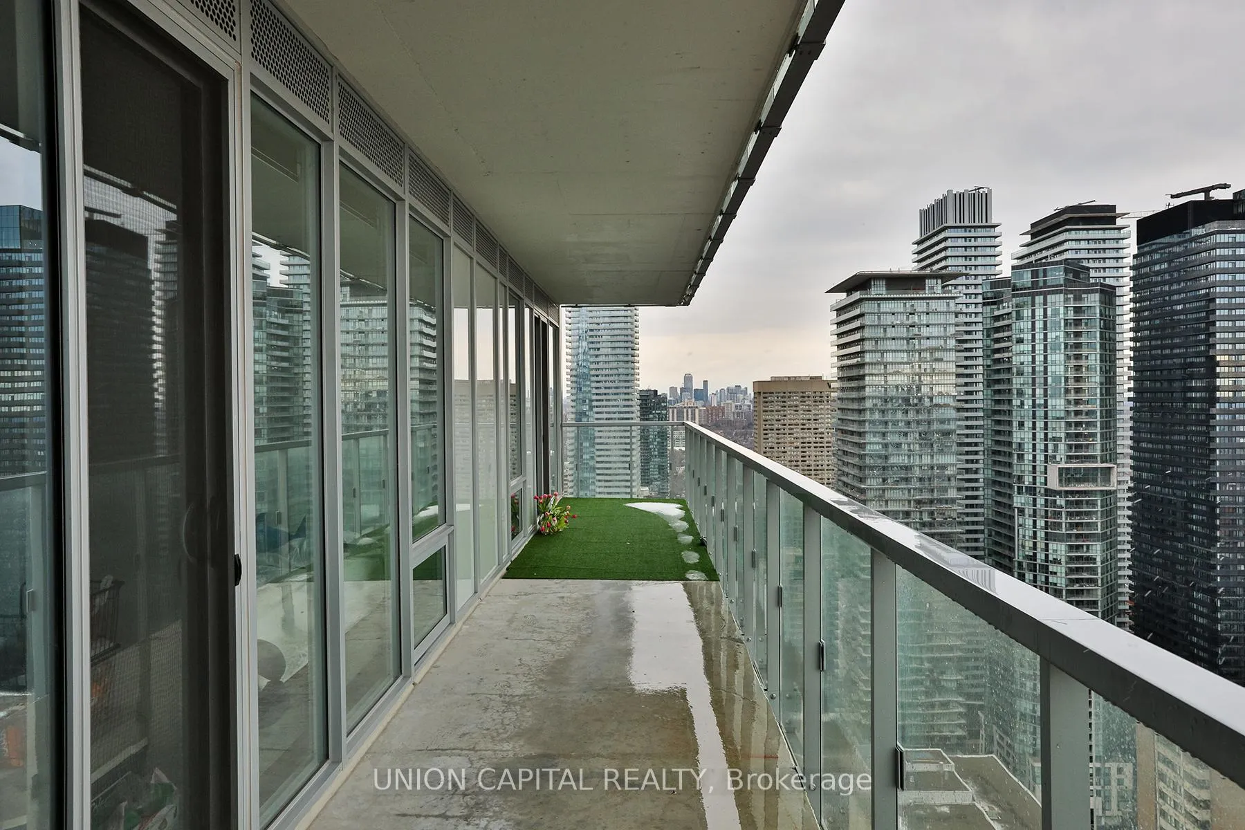 Photo 10 of Unit 4502, 3 Gloucester Street, Toronto, Church-Yonge Corridor — HOMEH