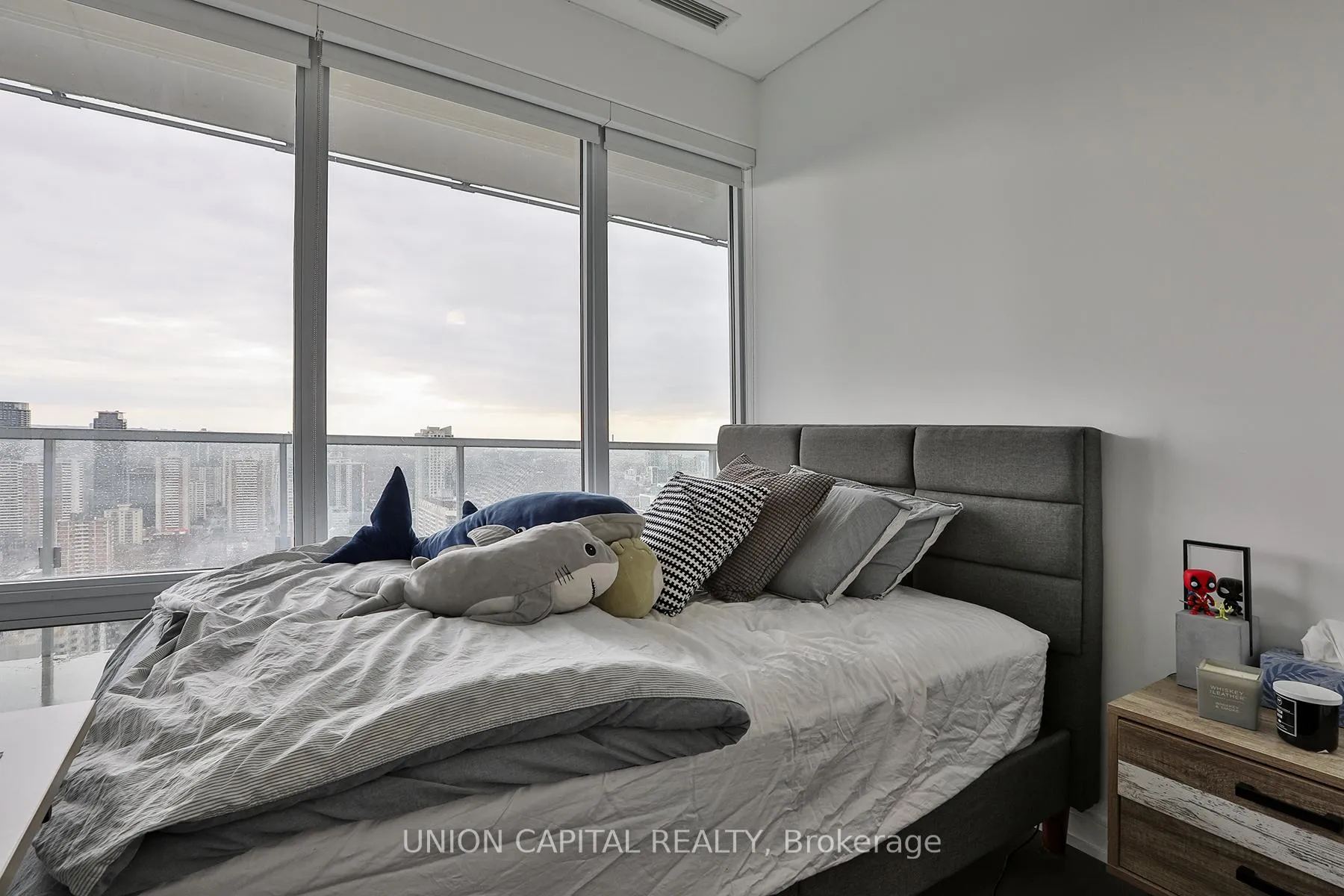 Photo 15 of Unit 4502, 3 Gloucester Street, Toronto, Church-Yonge Corridor — HOMEH