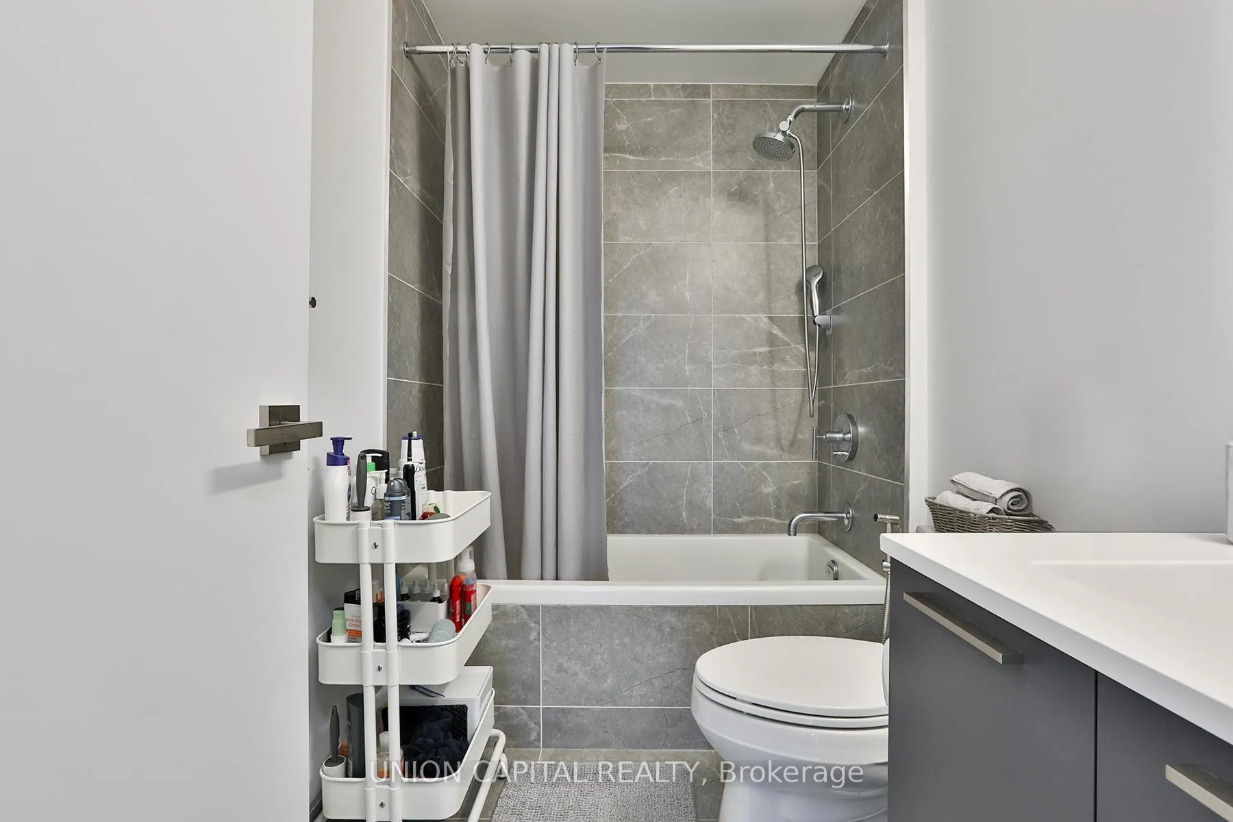 Photo 17 of Unit 4502, 3 Gloucester Street, Toronto, Church-Yonge Corridor — HOMEH