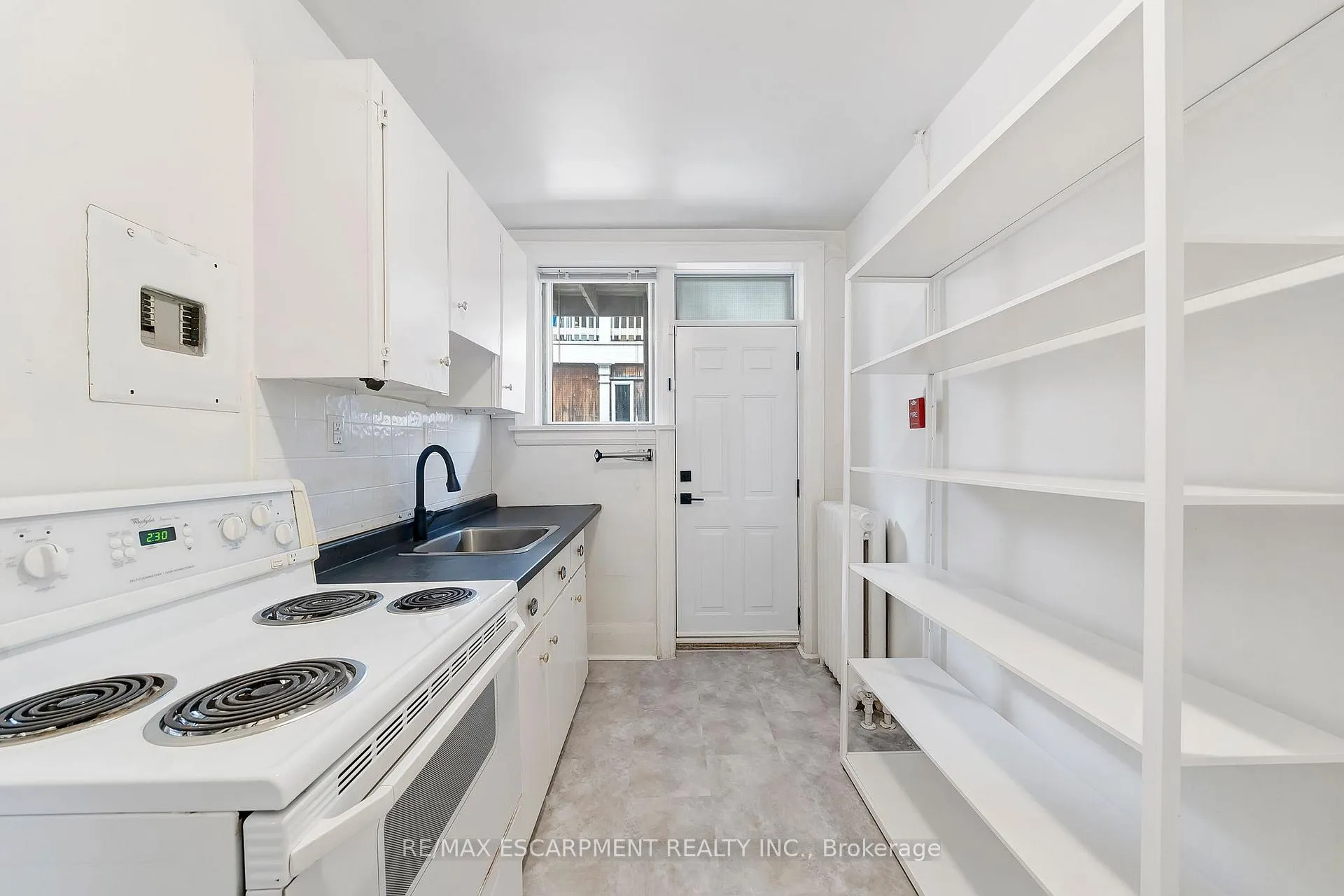 Photo 9 of Unit 2, 312 Aberdeen Avenue, Hamilton, Kirkendall — HOMEH