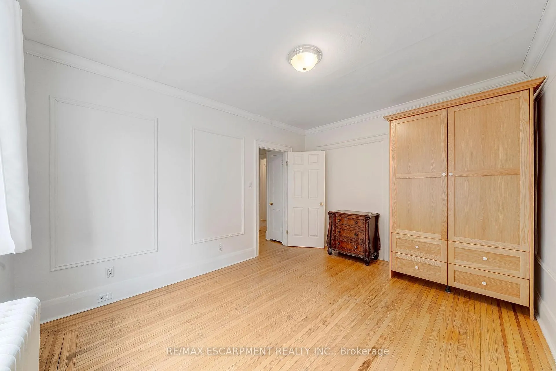 Photo 14 of Unit 2, 312 Aberdeen Avenue, Hamilton, Kirkendall — HOMEH