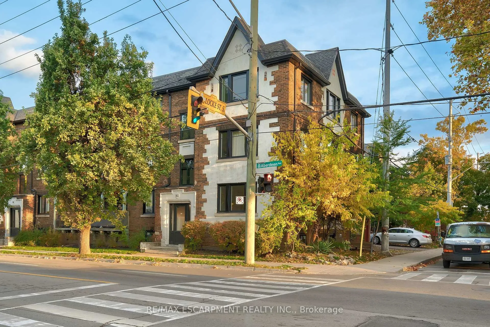 Photo 17 of Unit 2, 312 Aberdeen Avenue, Hamilton, Kirkendall — HOMEH
