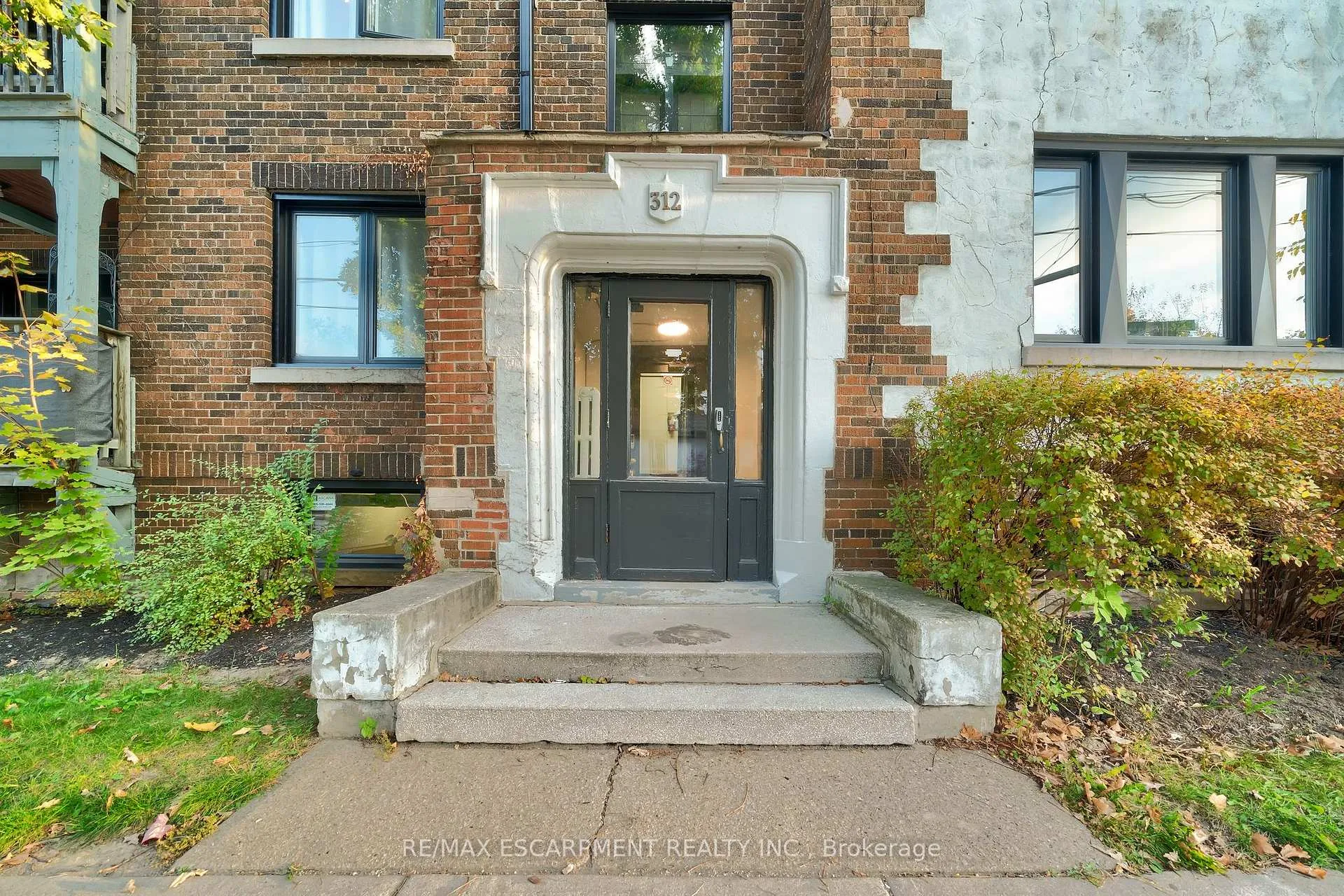 Photo 18 of Unit 2, 312 Aberdeen Avenue, Hamilton, Kirkendall — HOMEH