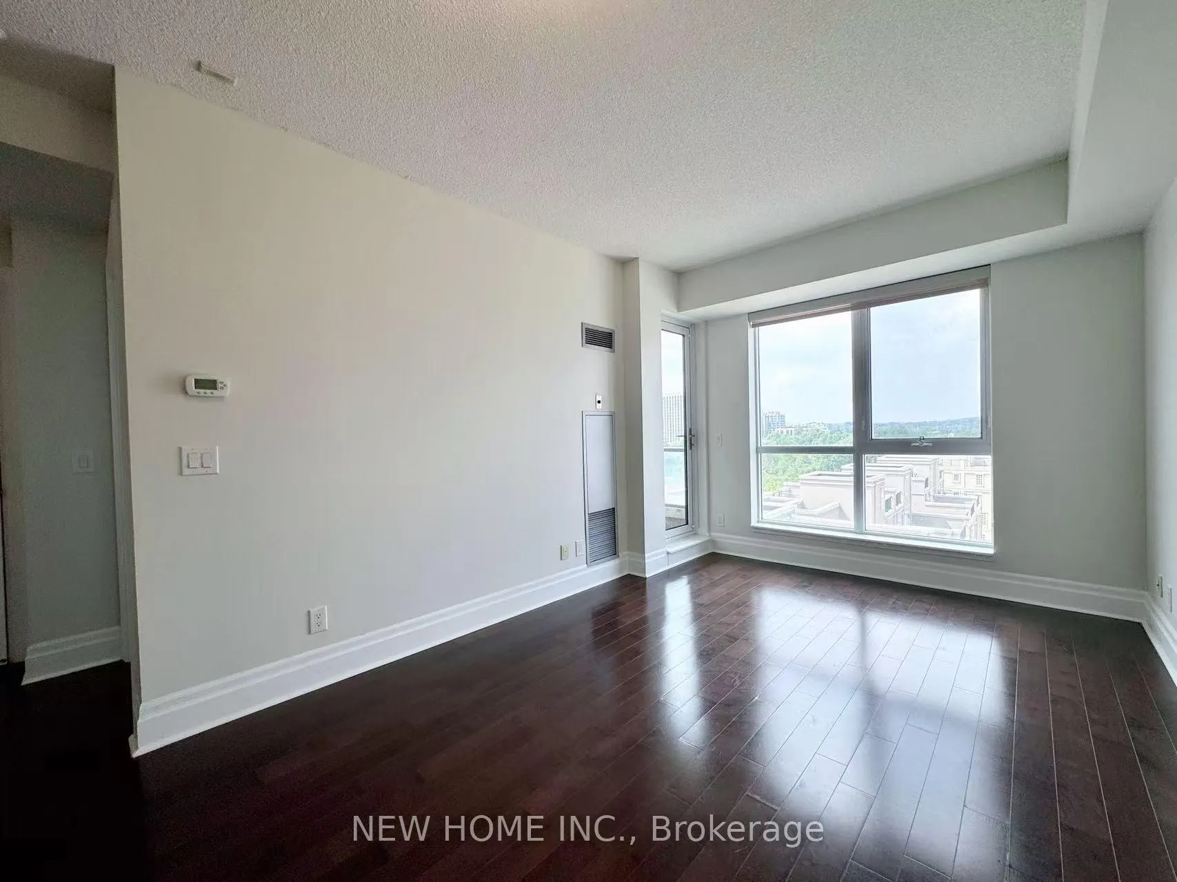 Photo 2 of Unit 610, 1 Upper Duke Crescent, Markham, Unionville — HOMEH