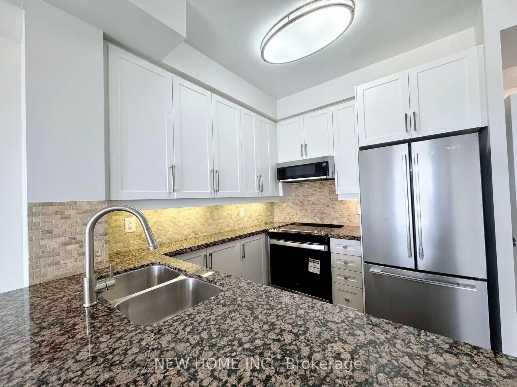 Photo 3 of Unit 610, 1 Upper Duke Crescent, Markham, Unionville — HOMEH