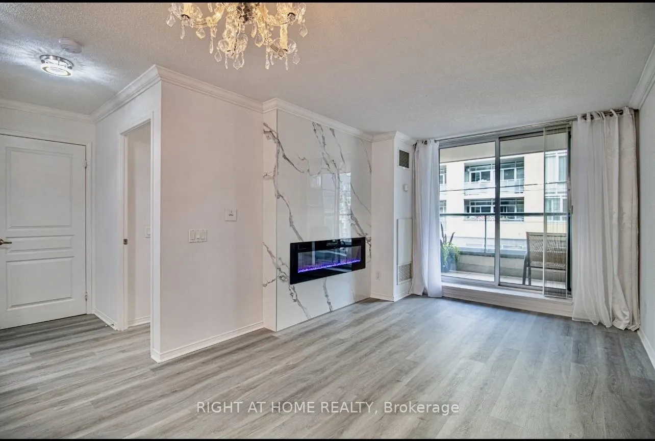 Photo 2 of Unit 214, 1863 Queen Street E, Toronto, The Beaches — HOMEH