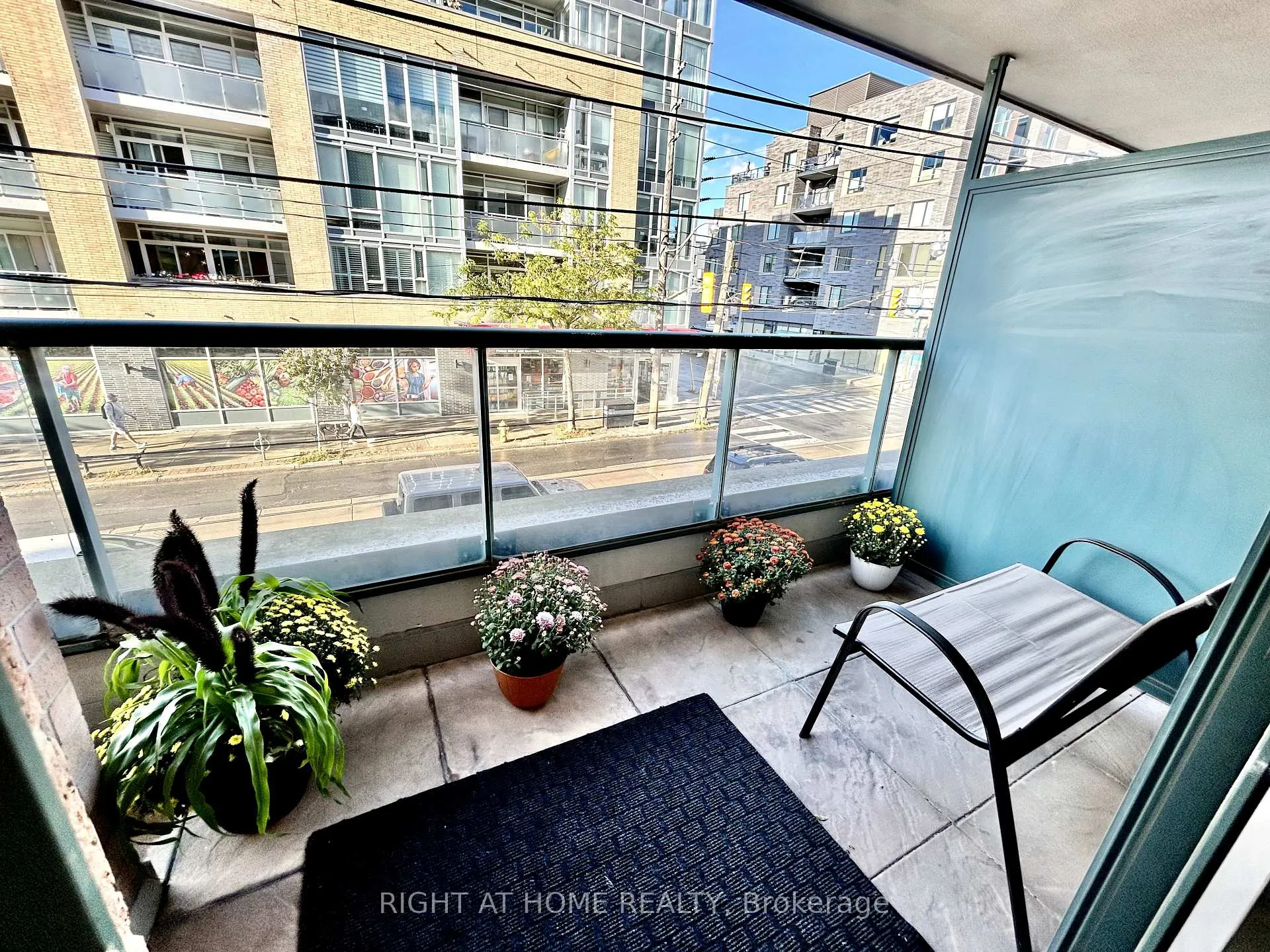 Photo 11 of Unit 214, 1863 Queen Street E, Toronto, The Beaches — HOMEH