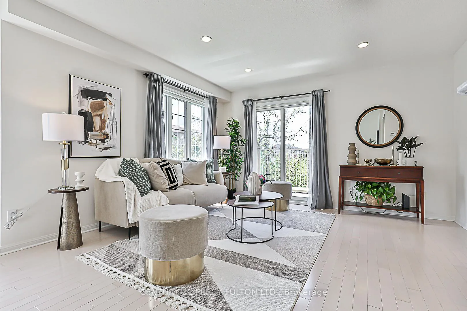 Photo 6 of Unit 1, 12 Cox Boulevard, Markham, Unionville — HOMEH