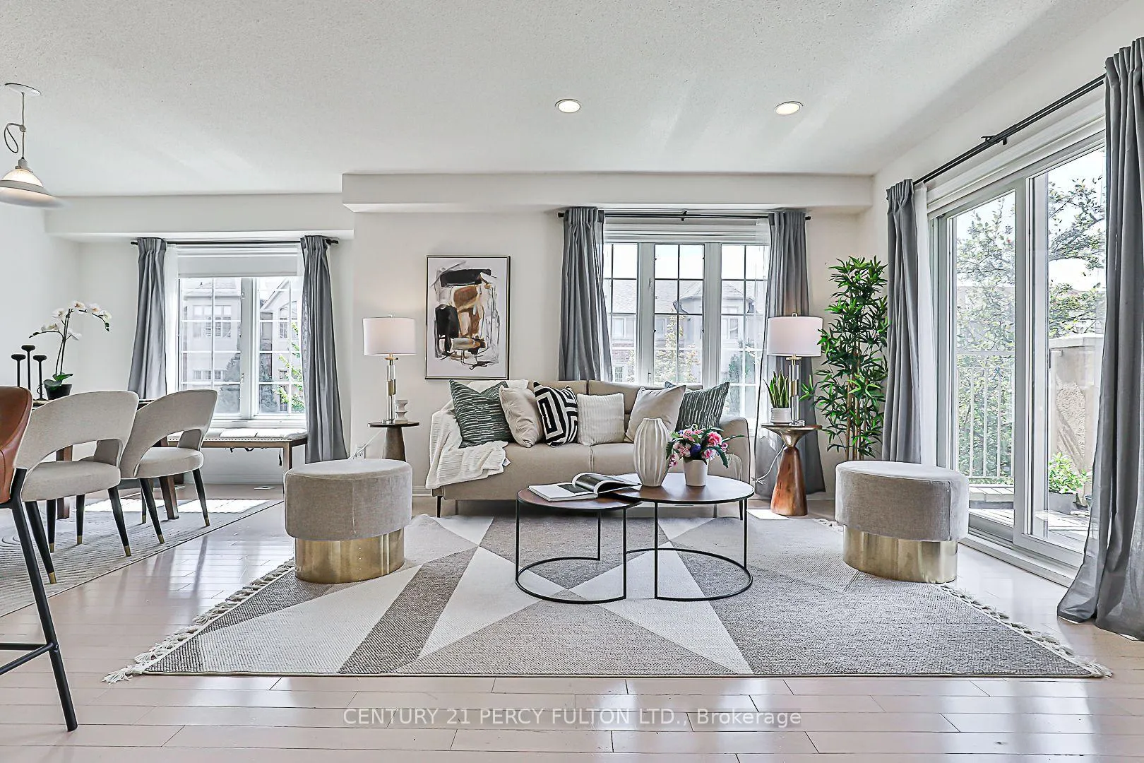 Photo 8 of Unit 1, 12 Cox Boulevard, Markham, Unionville — HOMEH