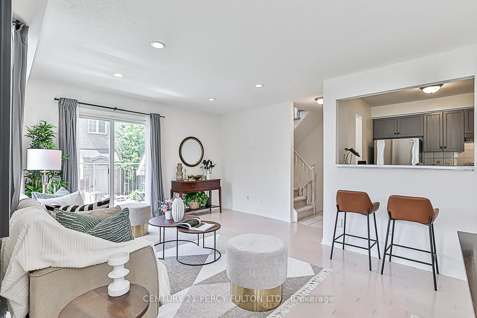 Photo 10 of Unit 1, 12 Cox Boulevard, Markham, Unionville — HOMEH
