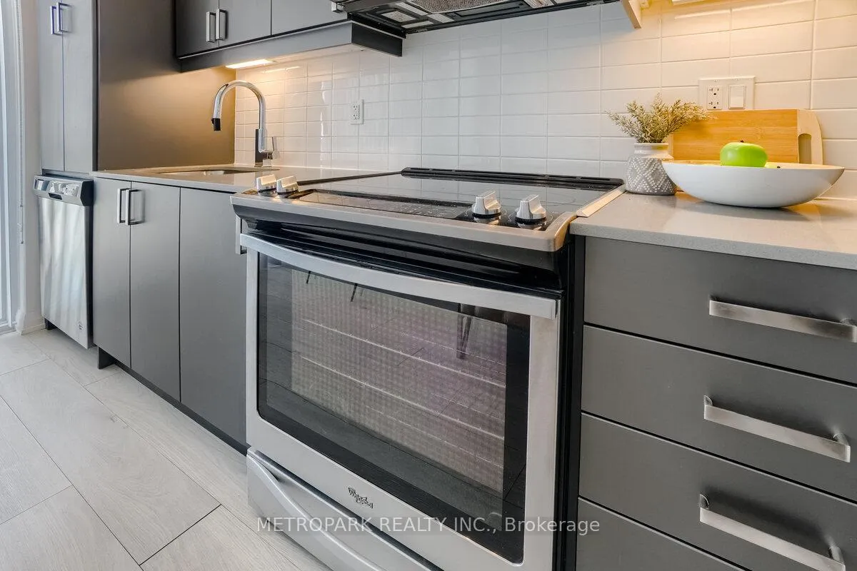 Photo 16 of Unit 3113, 7895 Jane Street, Vaughan, Concord — HOMEH