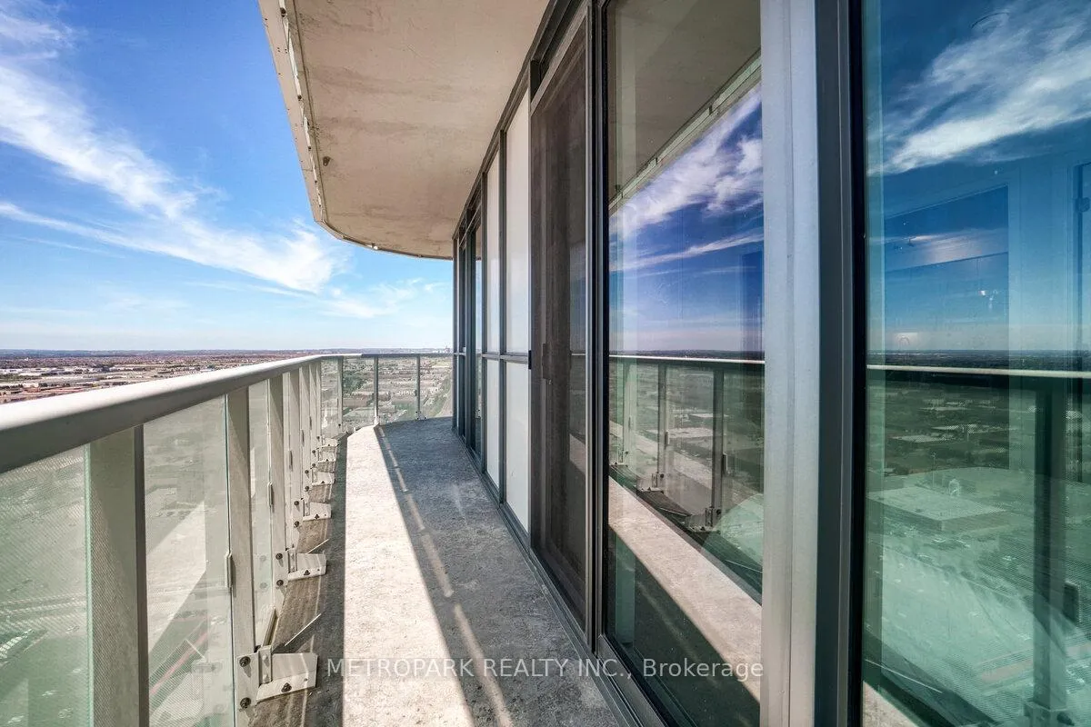 Photo 32 of Unit 3113, 7895 Jane Street, Vaughan, Concord — HOMEH