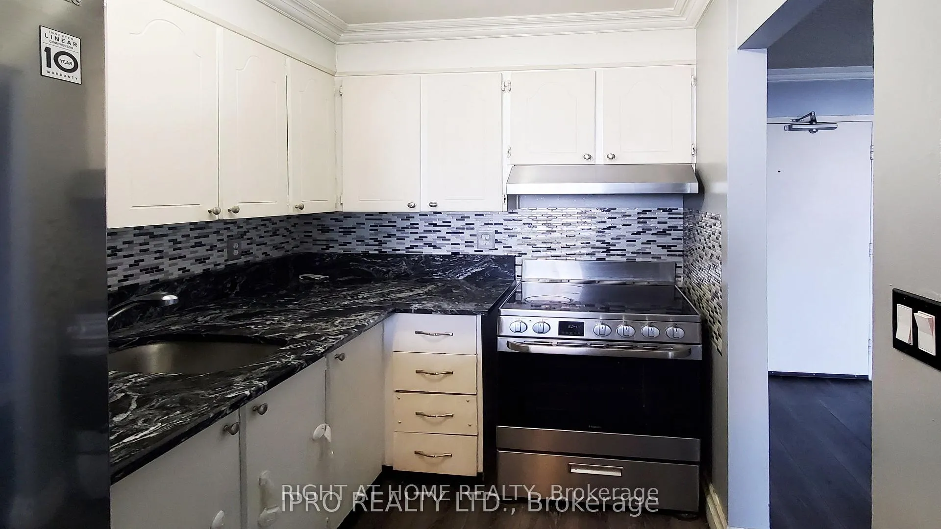 Photo 10 of Unit 3201, 150 Charlton Avenue E, Hamilton, Corktown — HOMEH