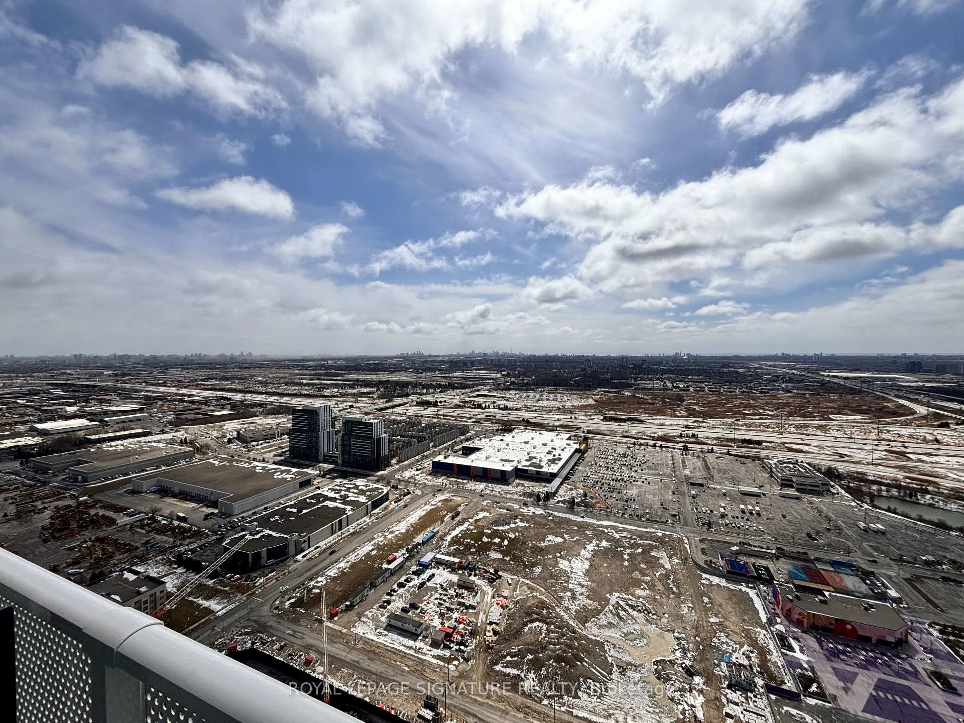 Photo 14 of Unit 5106, 195 Commerce Street, Vaughan, Vaughan Corporate Centre — HOMEH