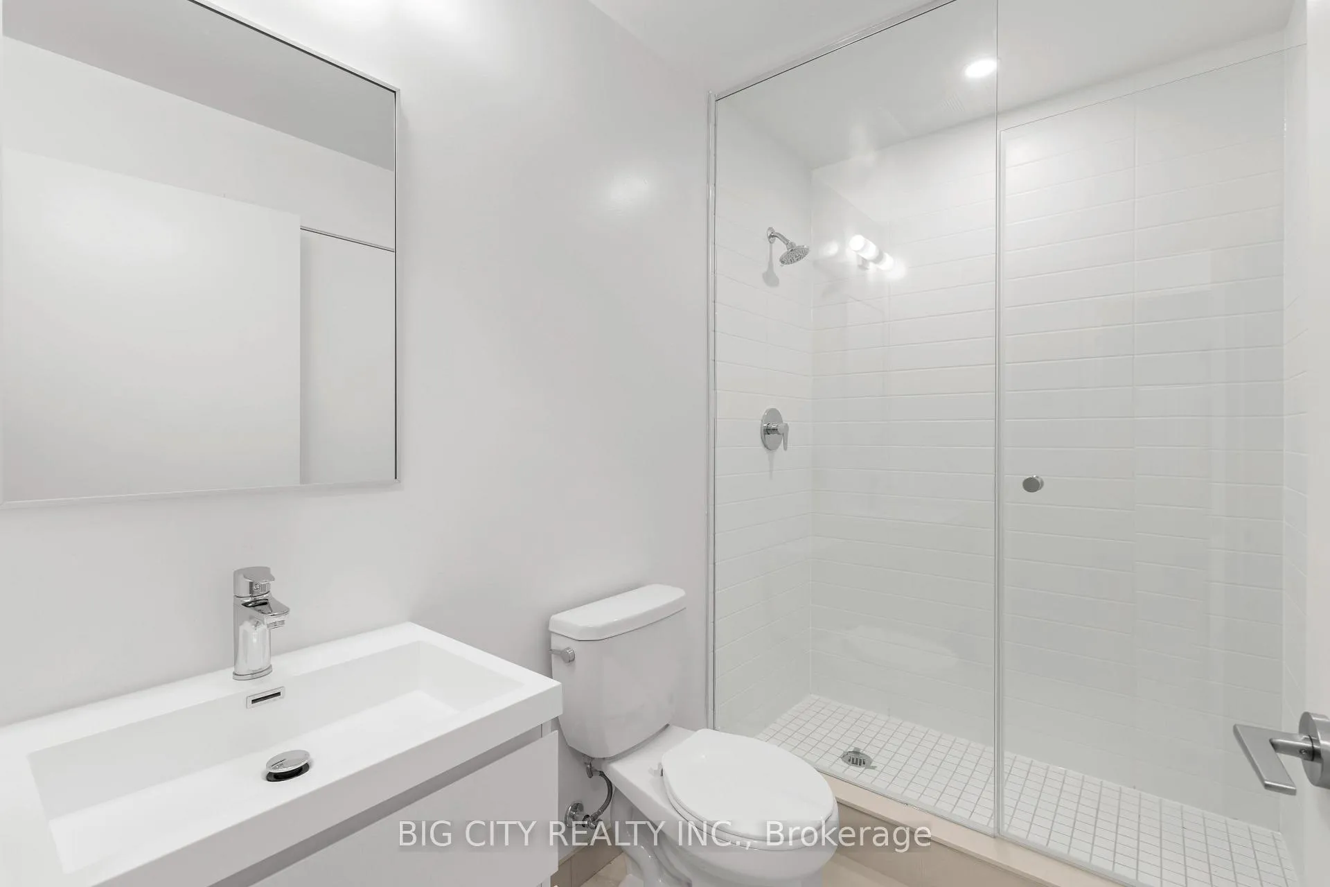 Photo 5 of Unit 603, 8119 Birchmount Road, Markham, Unionville — HOMEH