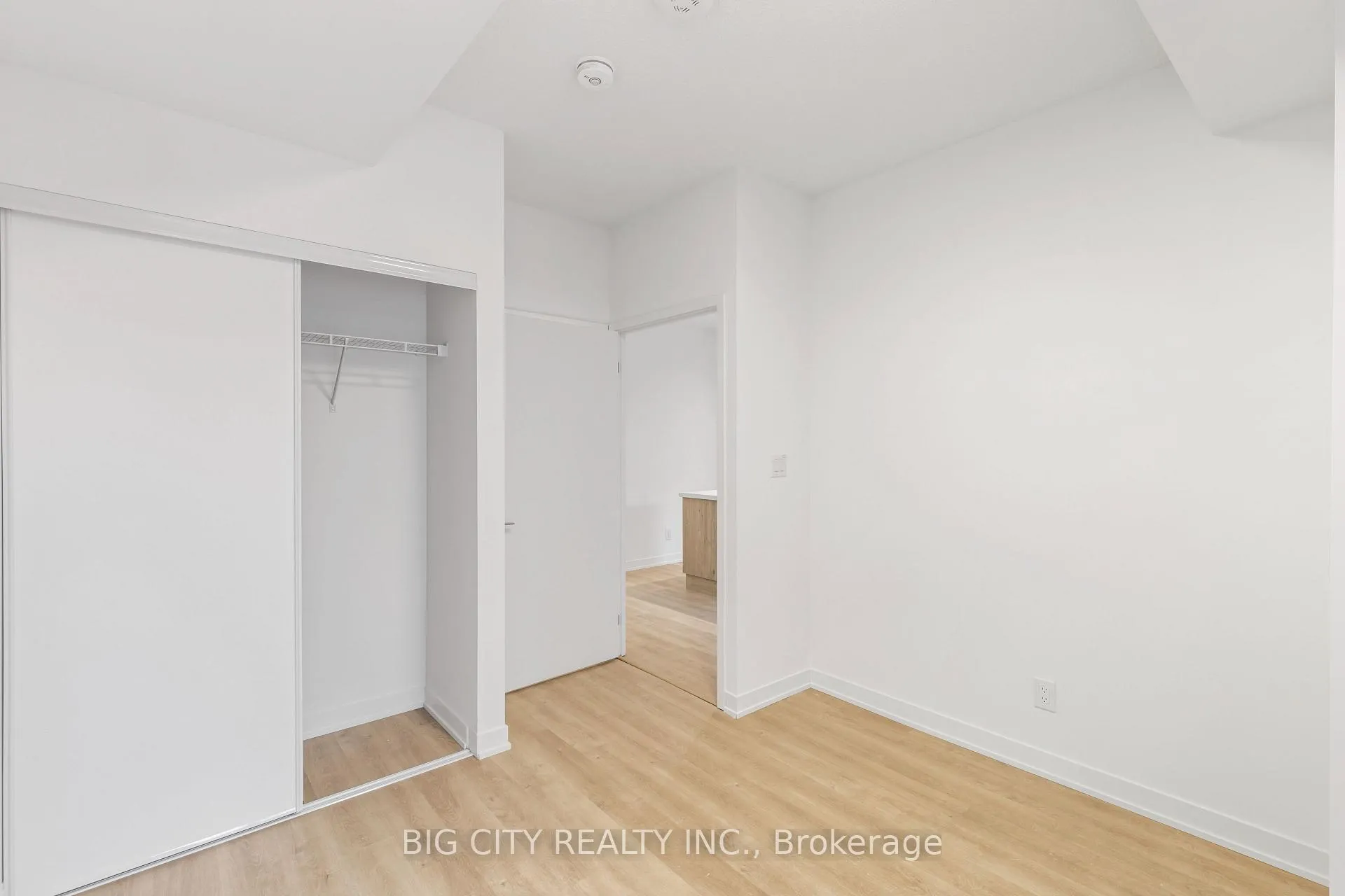 Photo 12 of Unit 603, 8119 Birchmount Road, Markham, Unionville — HOMEH