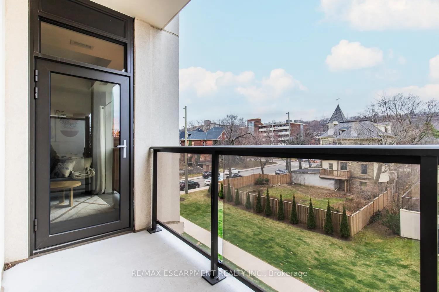 Photo 23 of Unit 301, 81 Robinson Street, Hamilton, Durand — HOMEH