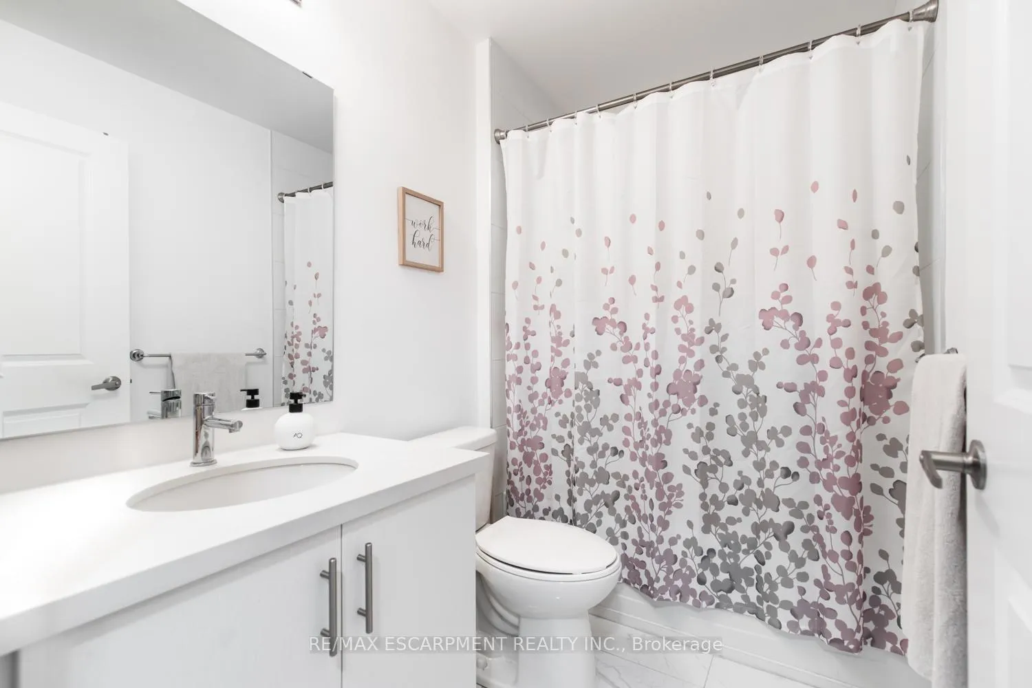 Photo 32 of Unit 301, 81 Robinson Street, Hamilton, Durand — HOMEH