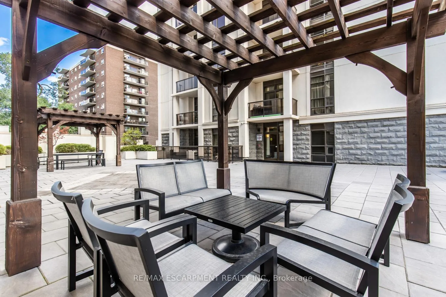 Photo 41 of Unit 301, 81 Robinson Street, Hamilton, Durand — HOMEH