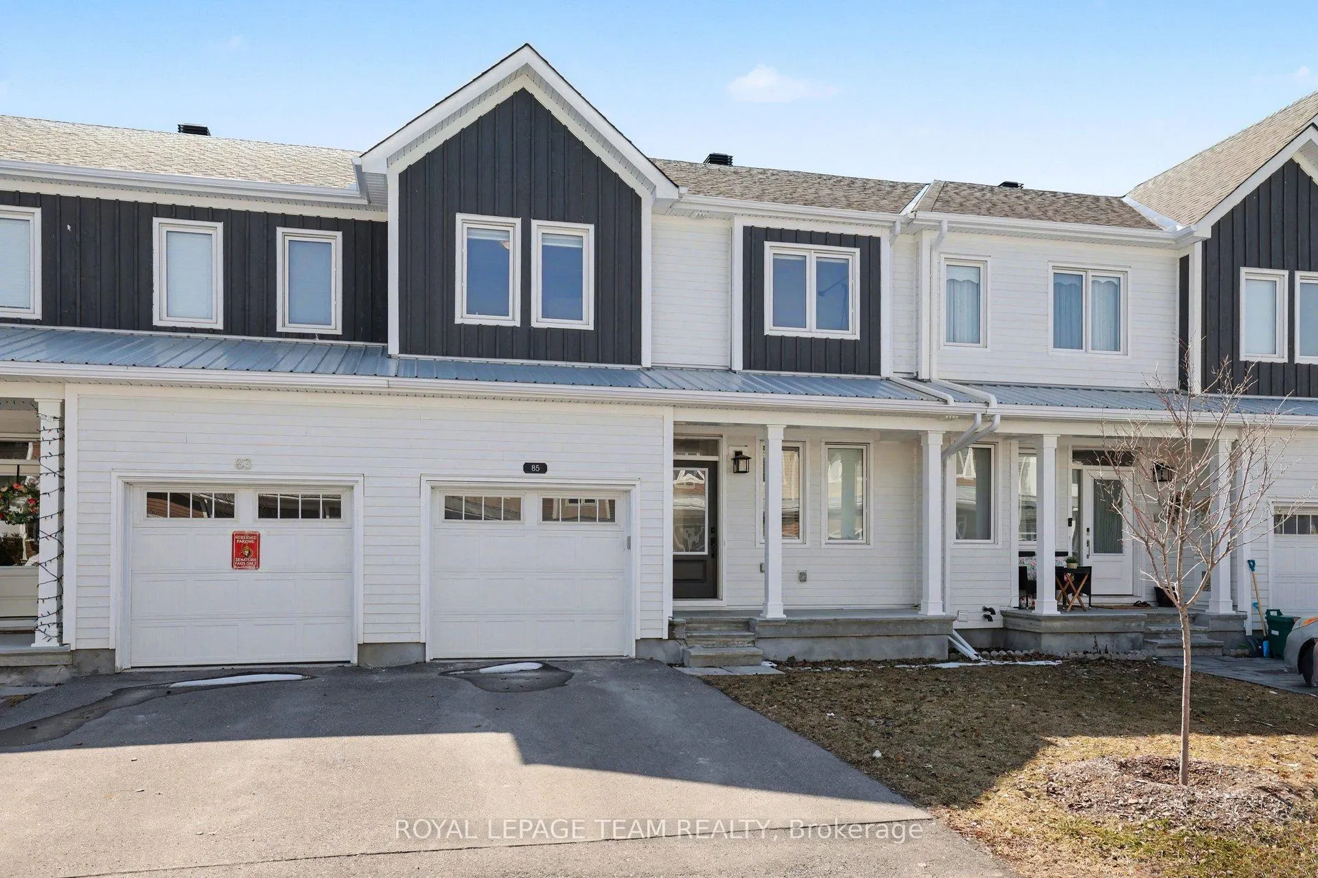 Photo 2 of 85 Latigo Ridge, Ottawa, Btwn Franktown Rd. & Fallowfield Rd. — HOMEH