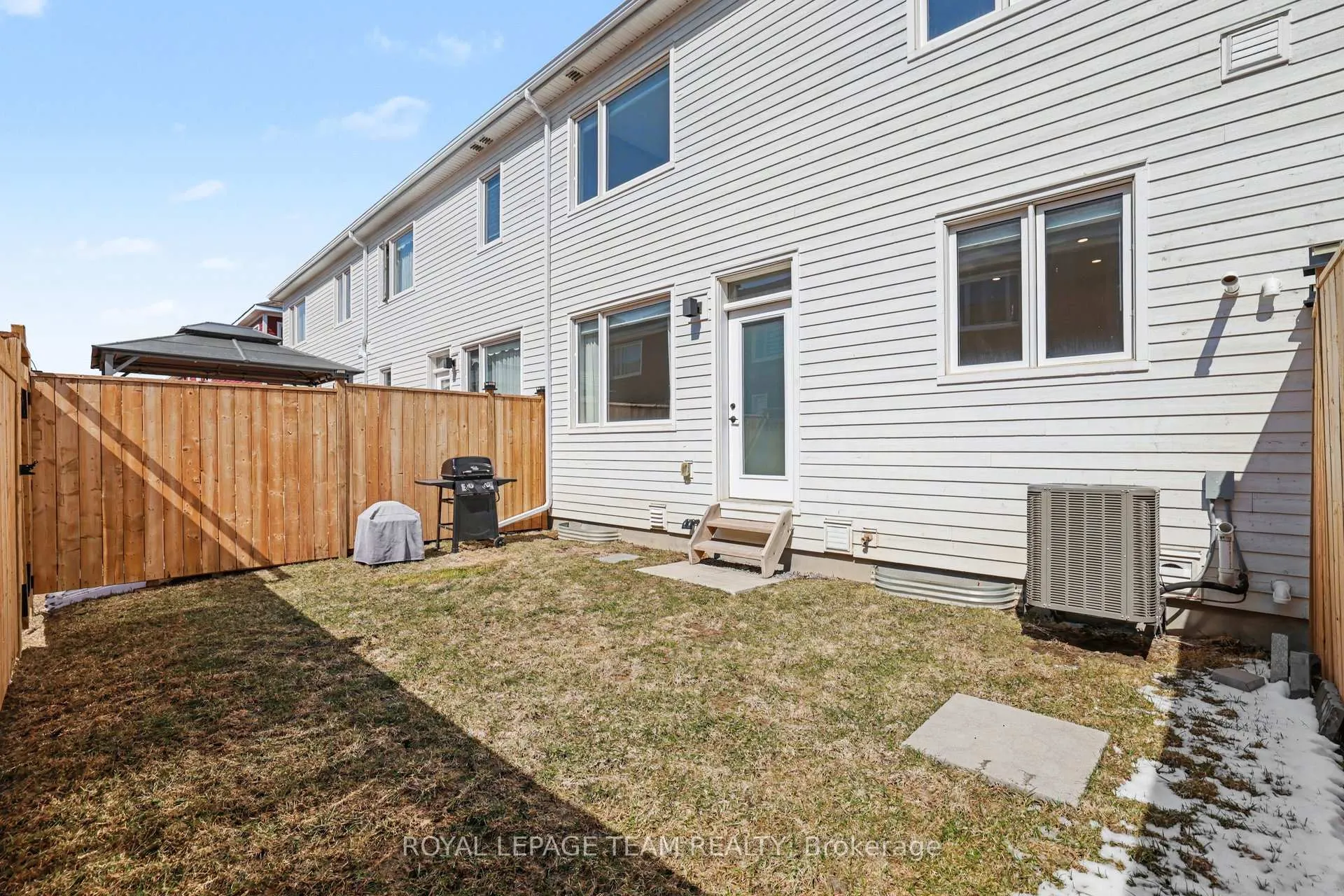 Photo 26 of 85 Latigo Ridge, Ottawa, Btwn Franktown Rd. & Fallowfield Rd. — HOMEH