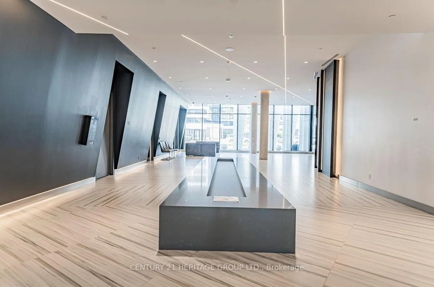 Photo 5 of Unit 4208, 8 Water Walk Drive, Markham, Unionville — HOMEH