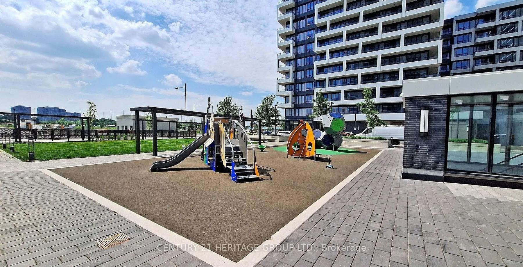 Photo 14 of Unit 4208, 8 Water Walk Drive, Markham, Unionville — HOMEH