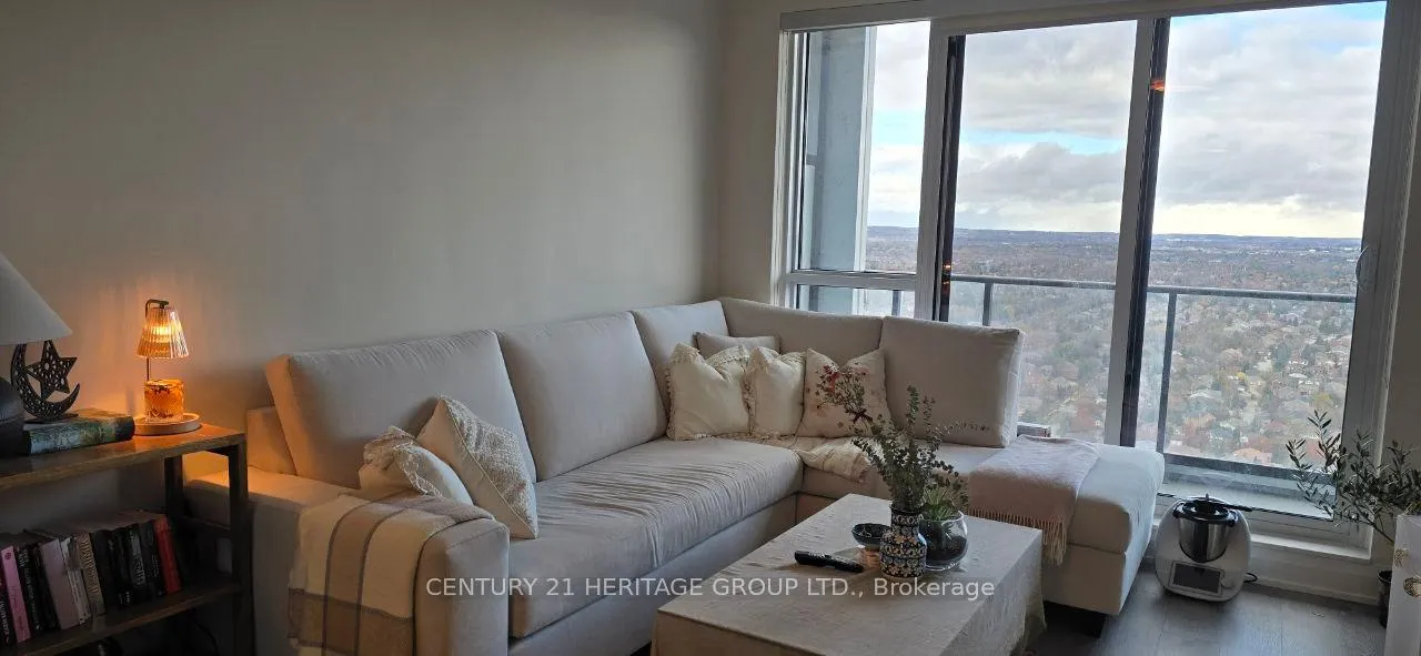 Photo 19 of Unit 4208, 8 Water Walk Drive, Markham, Unionville — HOMEH