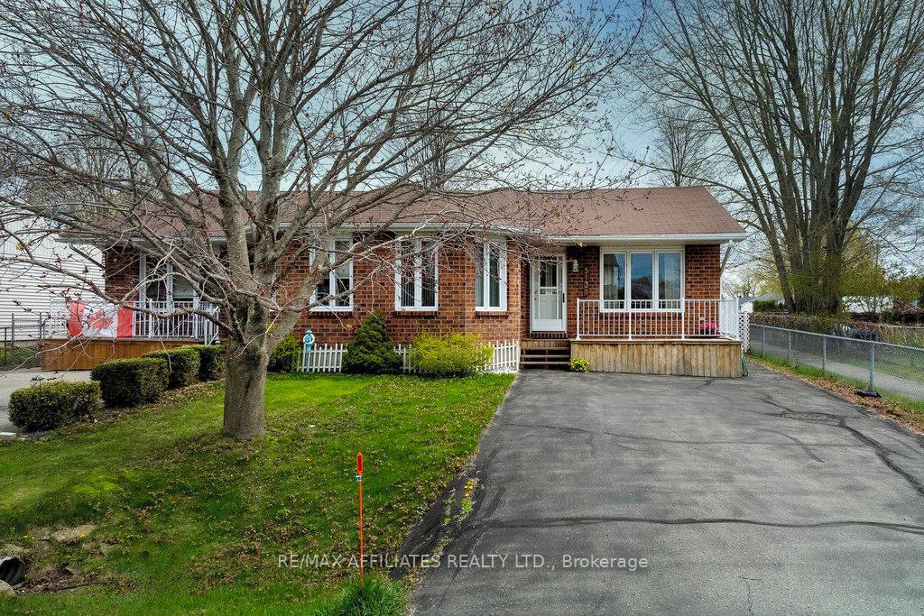 Photo 1 of 5131 Meadowland Drive E, Edwardsburgh/Cardinal, Town of Cardinal — HOMEH