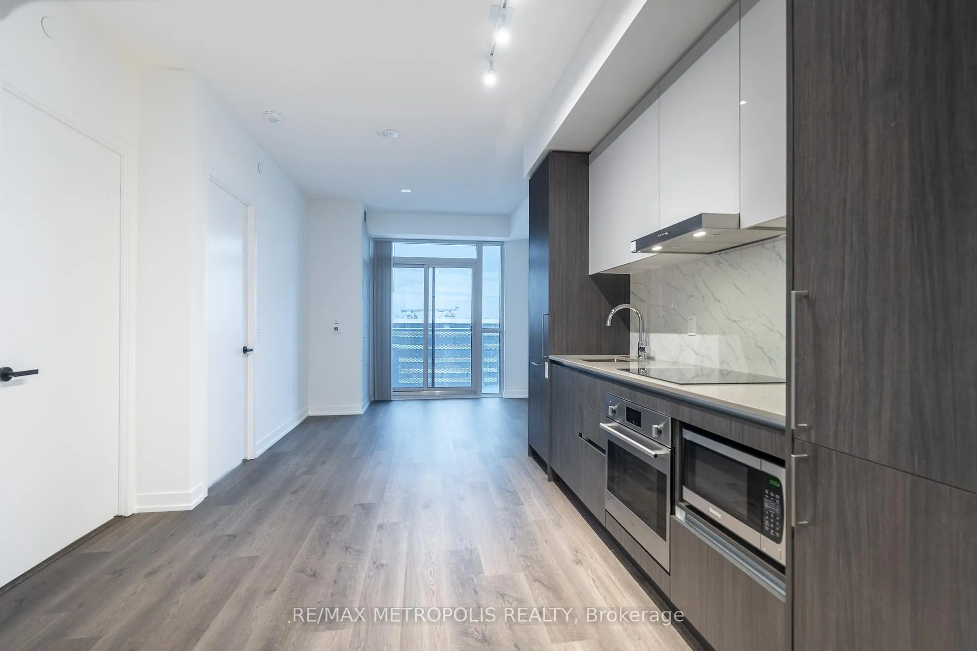 Photo 4 of Unit 5216, 195 Commerce Street, Vaughan, Vaughan Corporate Centre — HOMEH