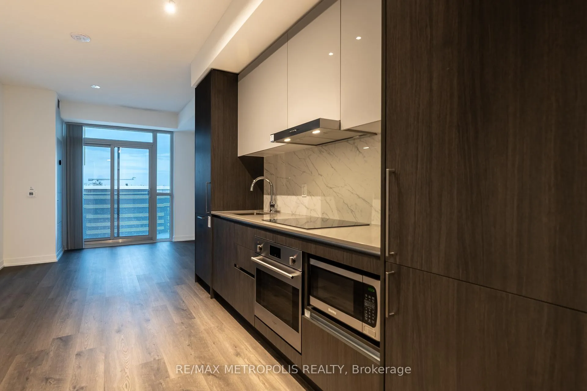 Photo 5 of Unit 5216, 195 Commerce Street, Vaughan, Vaughan Corporate Centre — HOMEH
