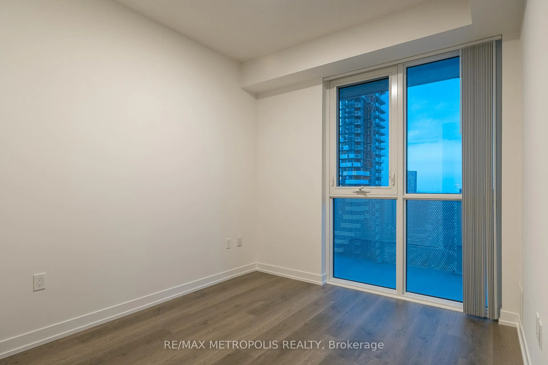 Photo 16 of Unit 5216, 195 Commerce Street, Vaughan, Vaughan Corporate Centre — HOMEH