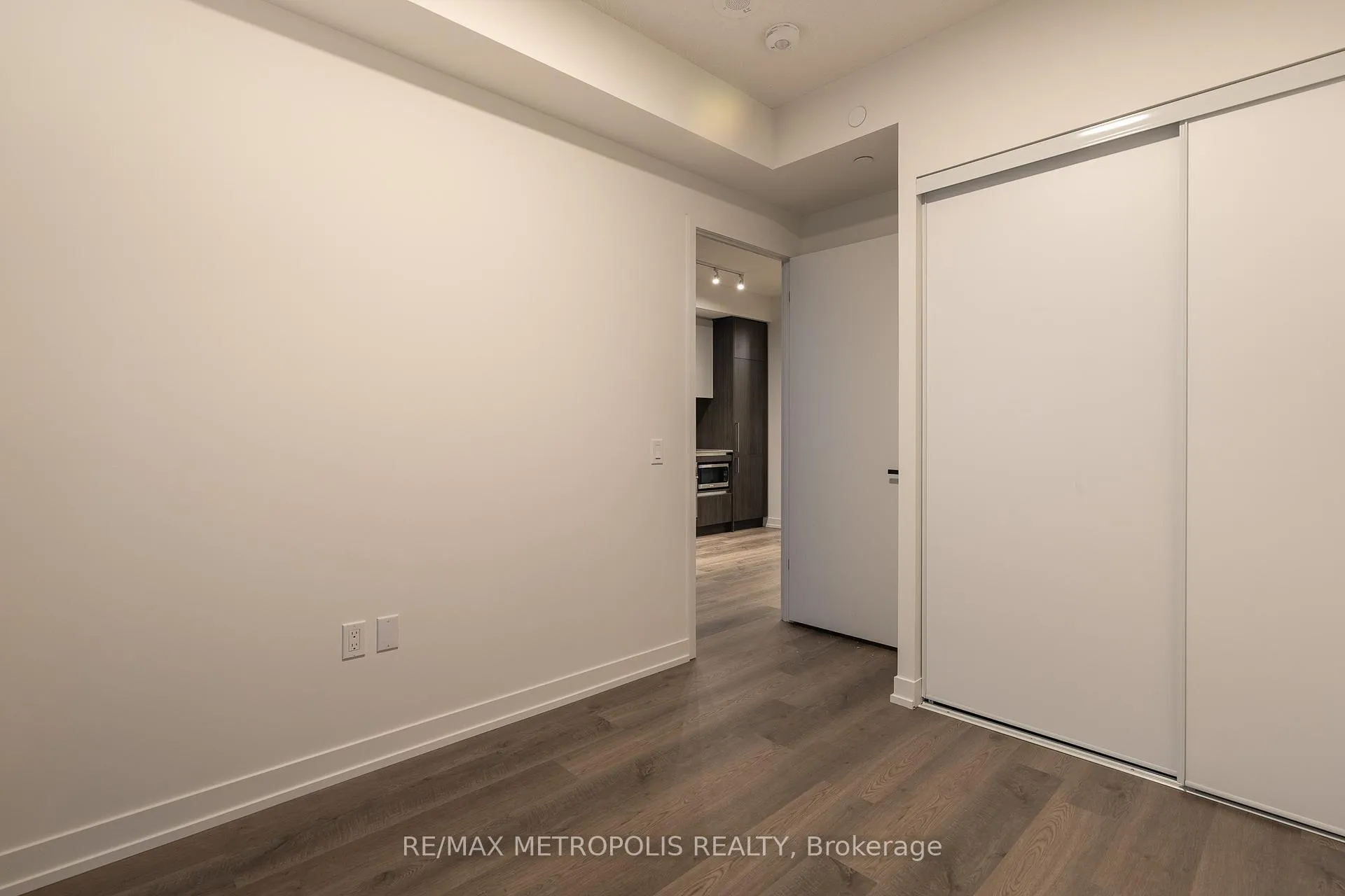Photo 17 of Unit 5216, 195 Commerce Street, Vaughan, Vaughan Corporate Centre — HOMEH