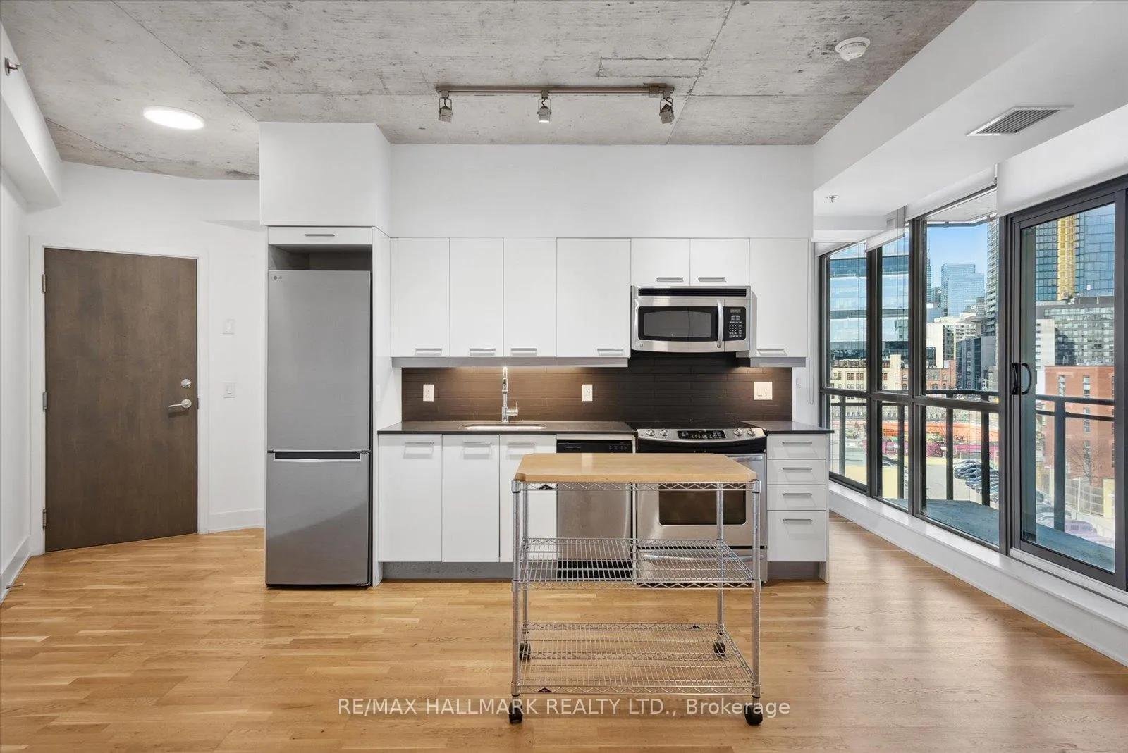 Photo 10 of Unit 611, 90 Trinity Street, Toronto, Moss Park — HOMEH