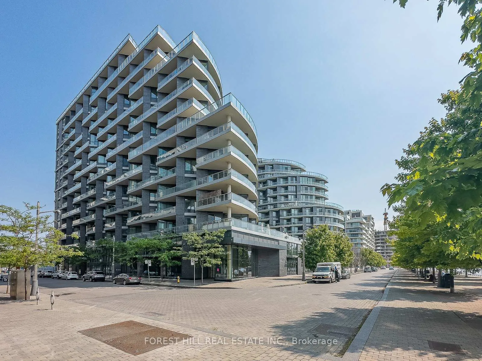 Photo 3 of Unit SPH #07, 1 Edgewater Drive, Toronto, Waterfront Communities — HOMEH