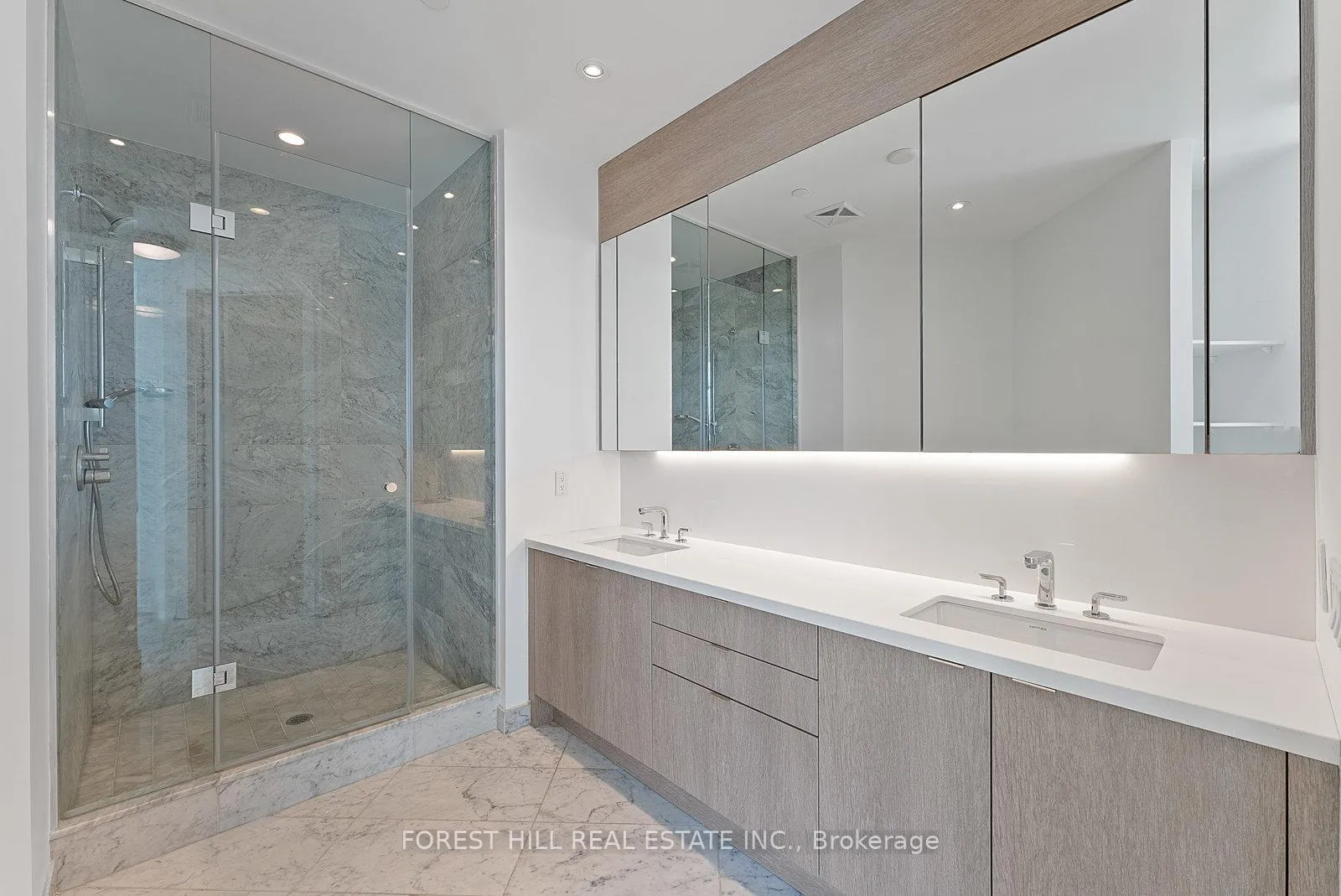 Photo 22 of Unit SPH #07, 1 Edgewater Drive, Toronto, Waterfront Communities — HOMEH