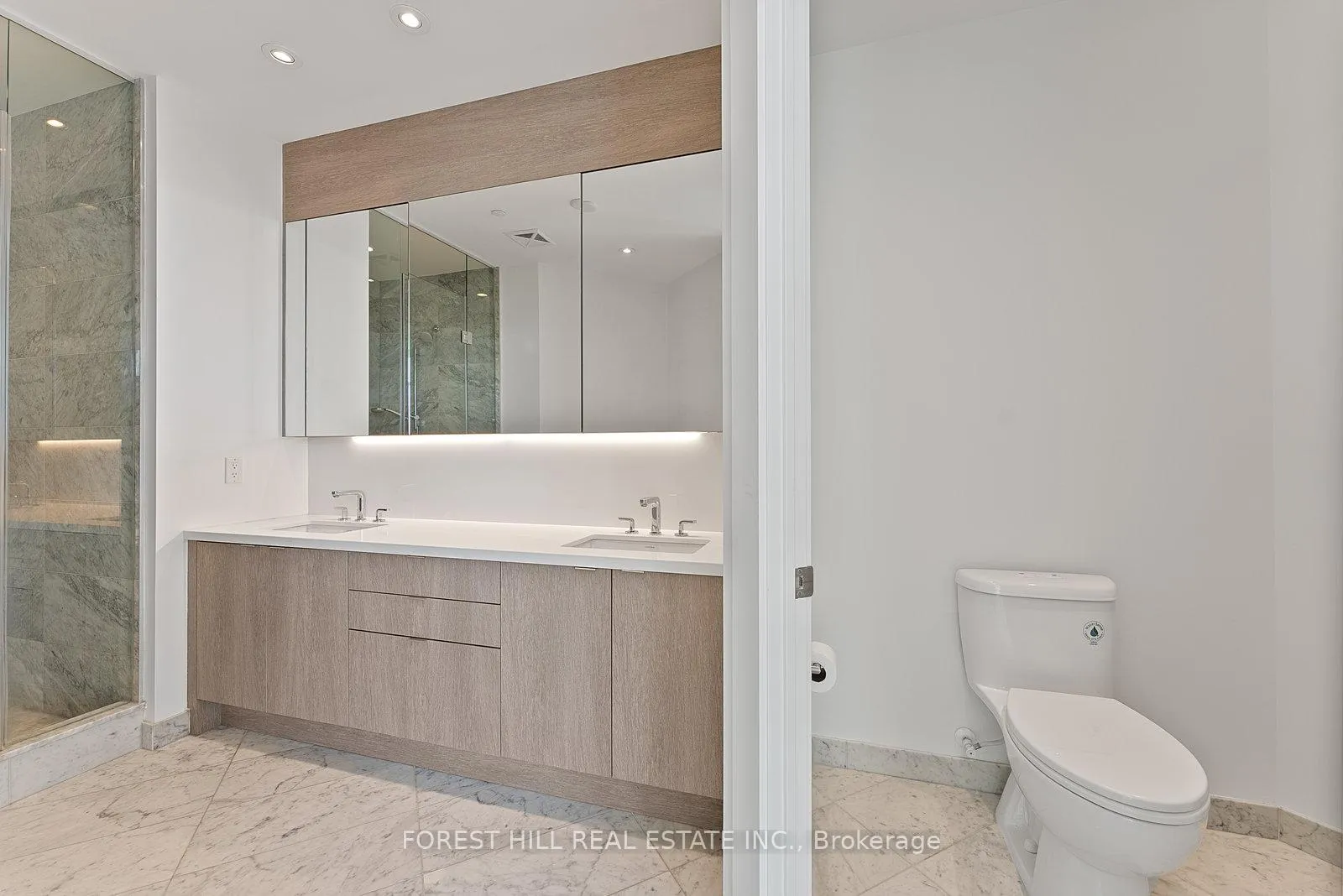 Photo 23 of Unit SPH #07, 1 Edgewater Drive, Toronto, Waterfront Communities — HOMEH