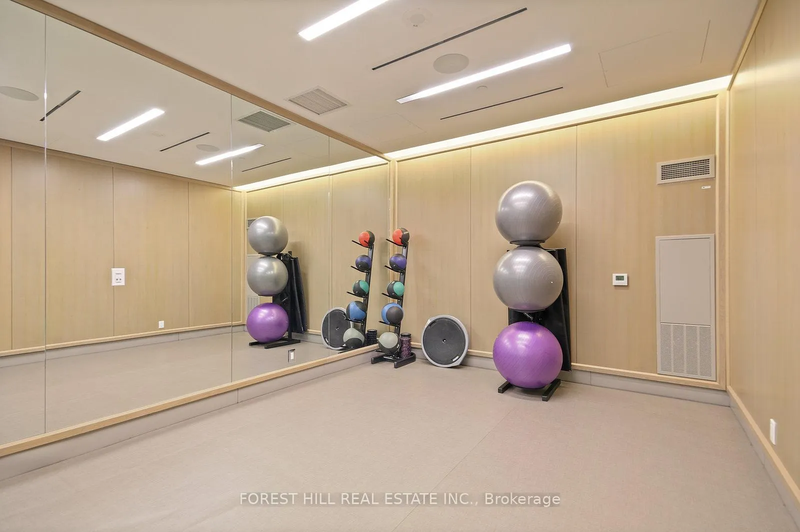 Photo 29 of Unit SPH #07, 1 Edgewater Drive, Toronto, Waterfront Communities — HOMEH