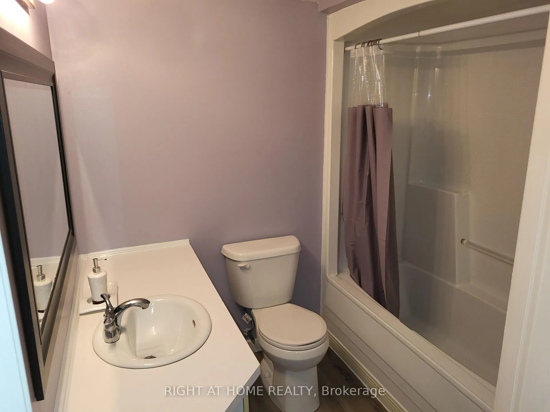 Photo 17 of Unit 54, 3085 Kingsway Drive, Kitchener — HOMEH