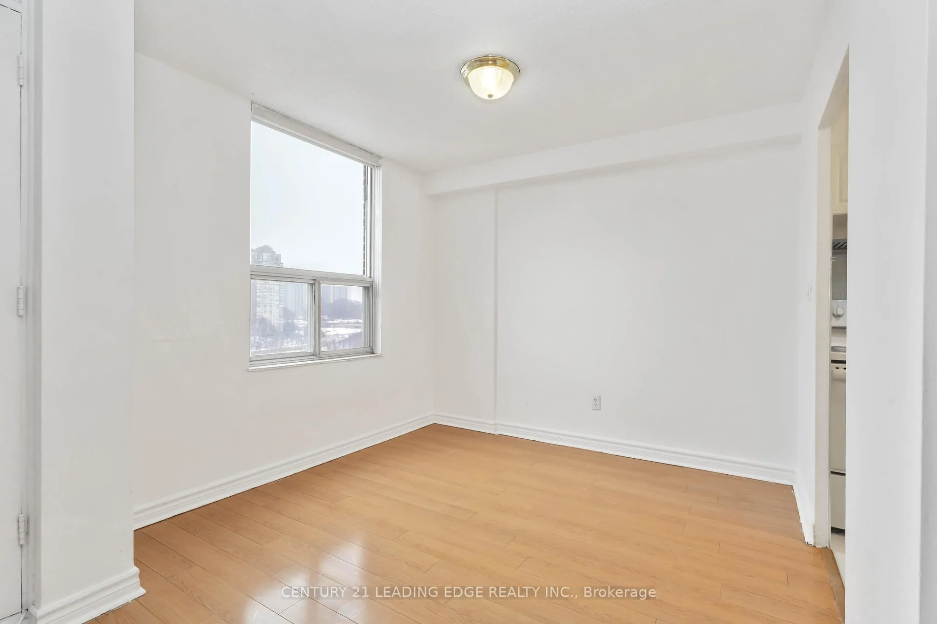 Photo 9 of Unit 1203, 20 Edgecliff Golfway, Toronto, Flemingdon Park — HOMEH
