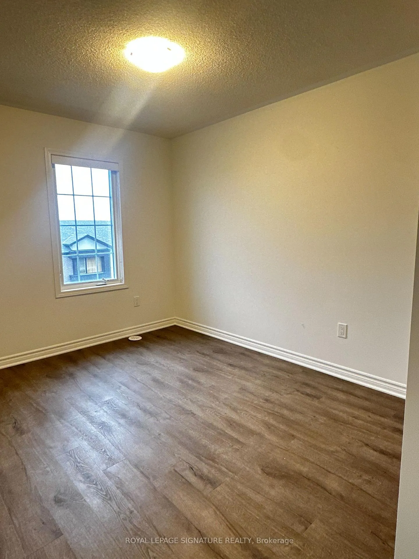 Photo 3 of Unit 11, 1259 Lily Crescent, Milton, Walker — HOMEH